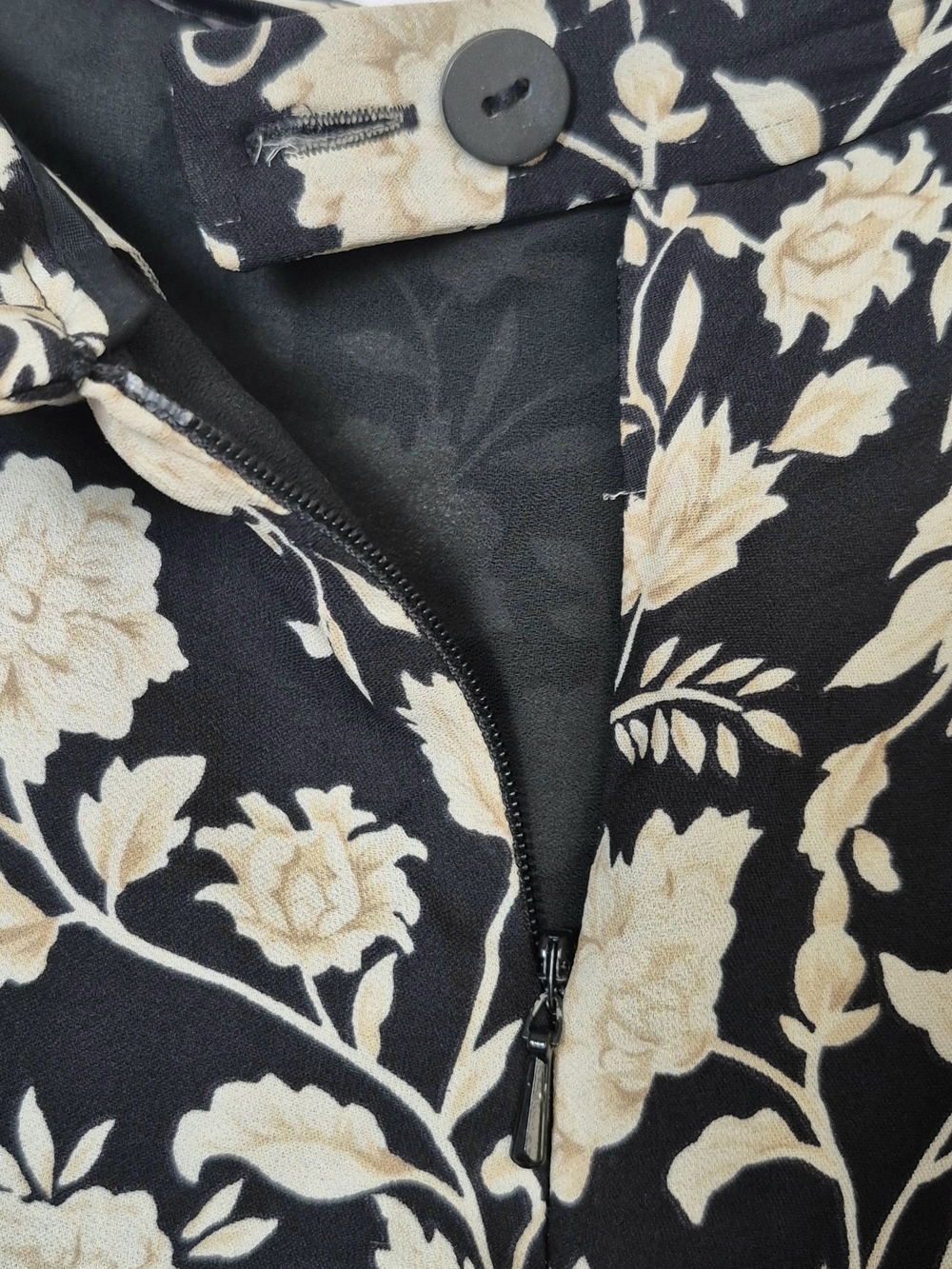 Talbots Silk Black Maxi Skirt with Cream Floral Print - Picture 4 of 6